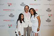 Renan Cepeda mit Frau und Tochter / 5. Feijoada VIB (Very Important Brasilians) Award-Gala im Hilton Park Hotel in München am 24.10.2015 Foto: BrauerPhotos (c) G.Nitschke